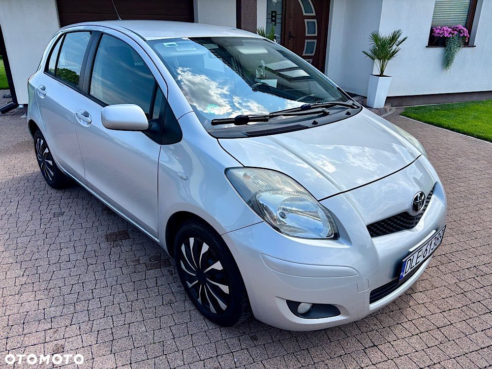 Toyota Yaris 1.33 Prestige - 1