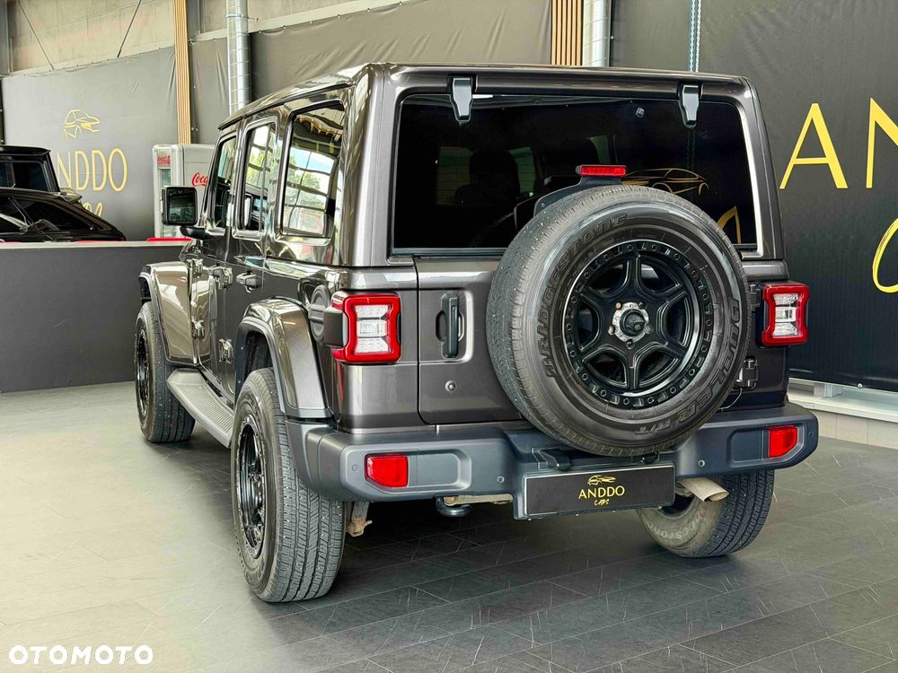 Jeep Wrangler Unlimited GME 2.0 Turbo Sahara - 13