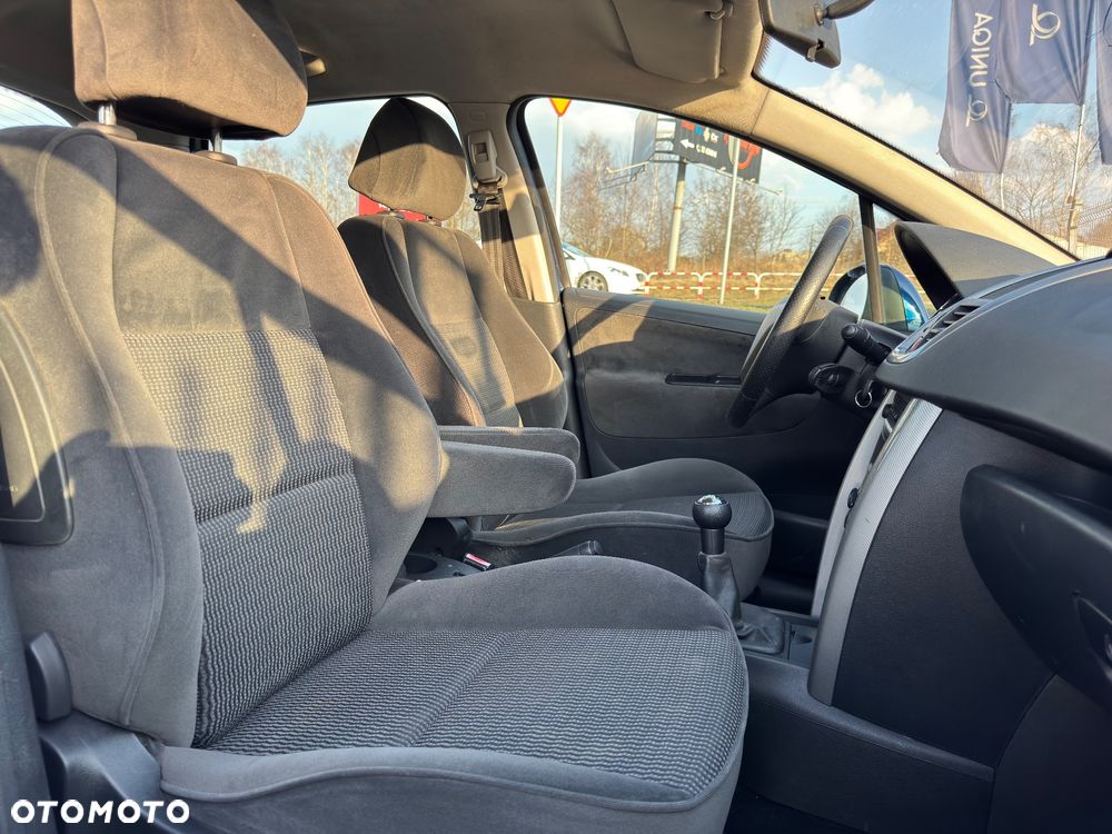 Peugeot 207 90 HDi FAP (Blue Lion) Tendance - 23