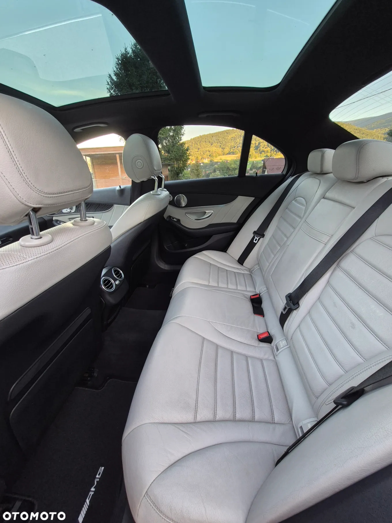 Mercedes-Benz Klasa C 200 4-Matic 7G-TRONIC - 8