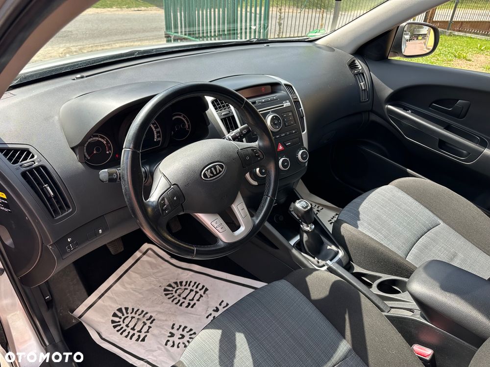 Kia Ceed 1.4 CVVT LX - 13