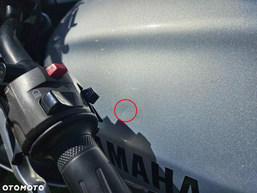 Yamaha FZS - 12