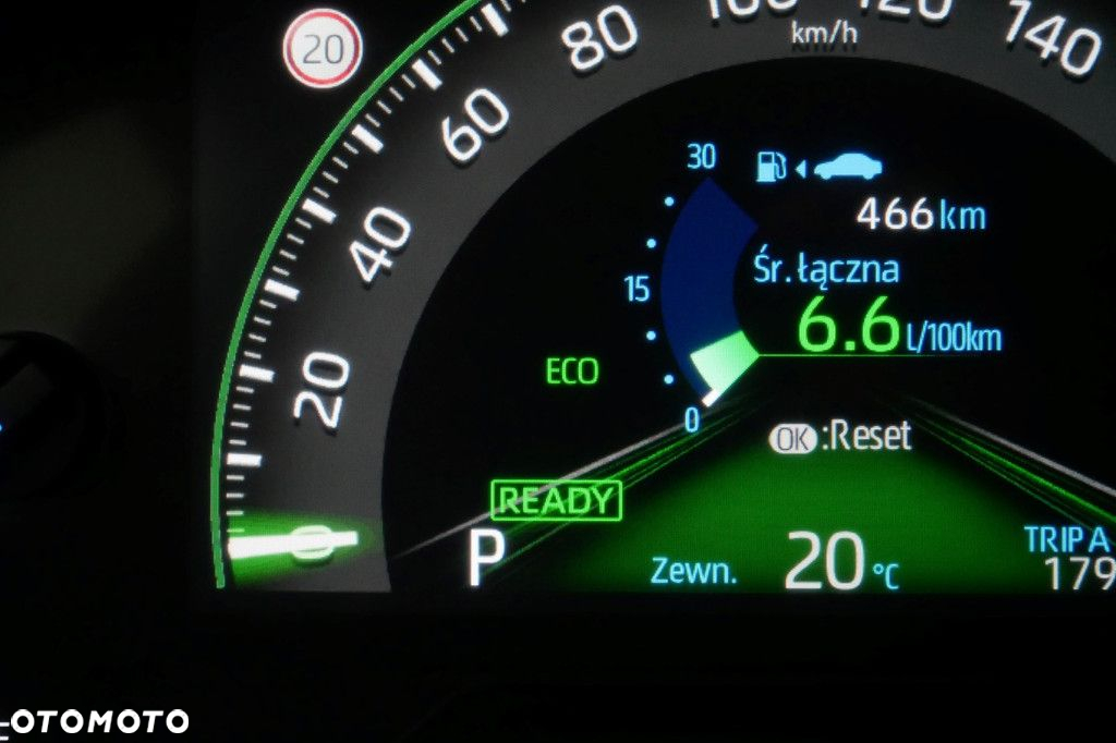 Toyota RAV4 - 22