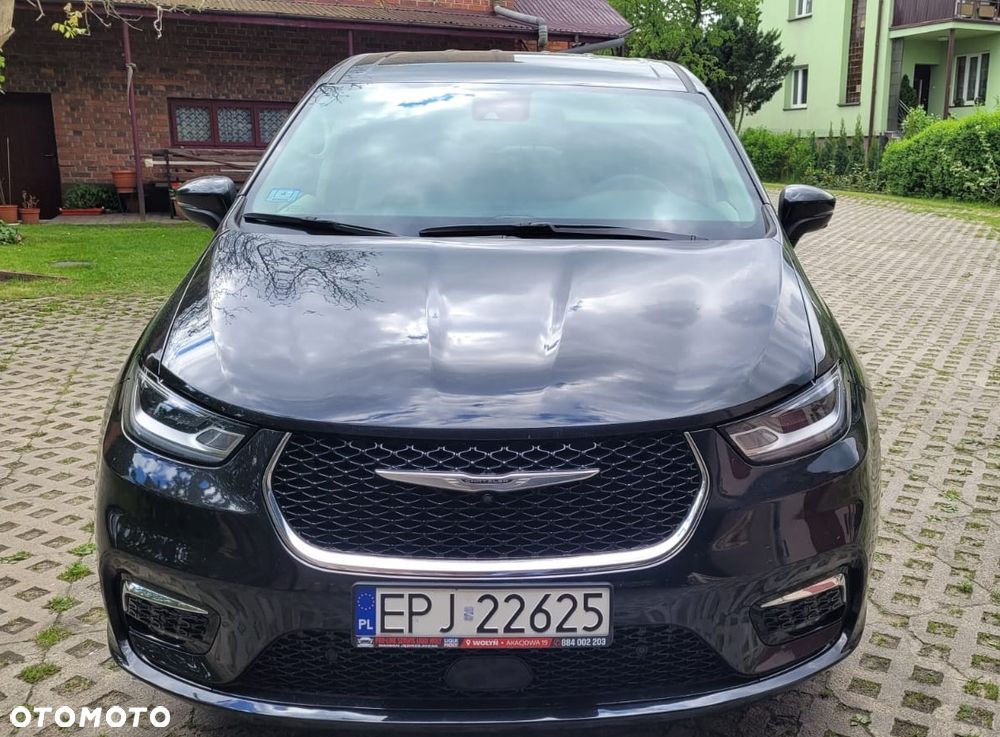 Chrysler Pacifica - 3
