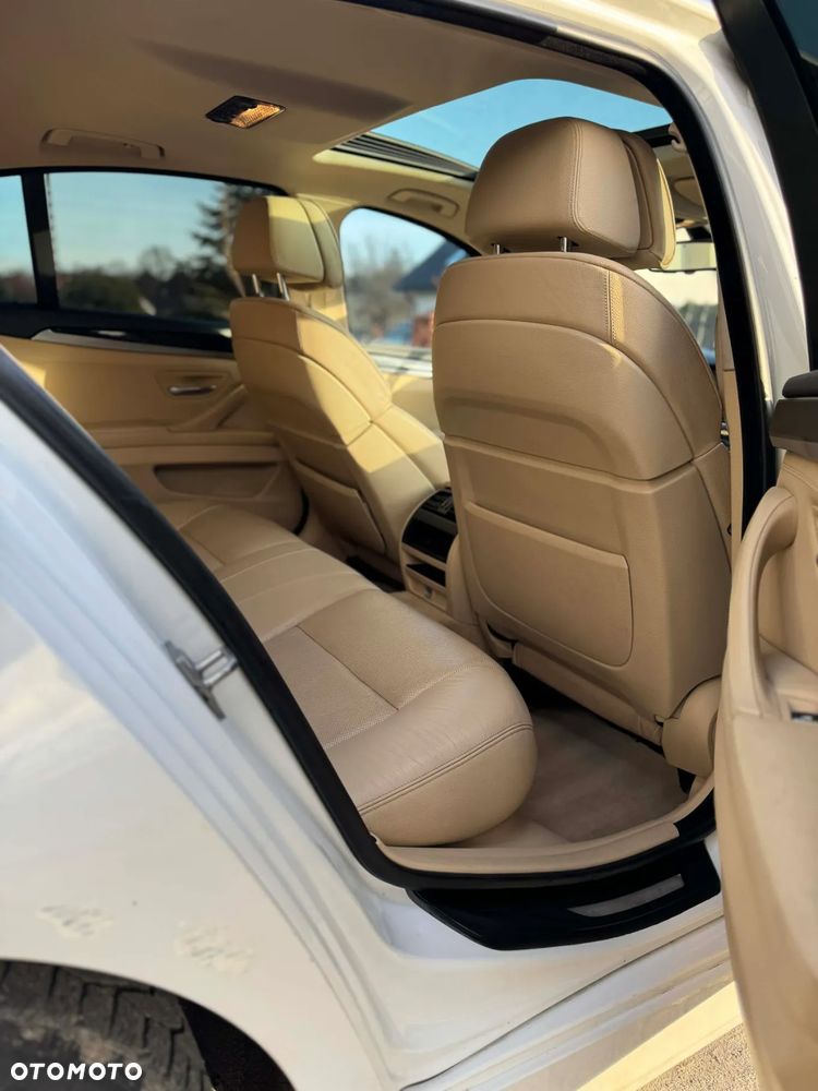 BMW Seria 5 520d - 17