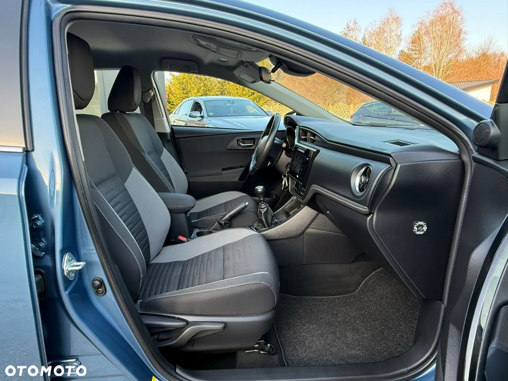 Toyota Auris 1.2 Turbo Edition S+ - 34
