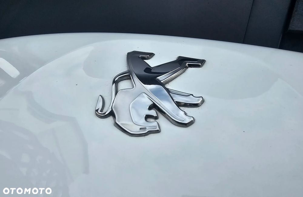 MASKA PRZÓD PEUGEOT 208 - 5