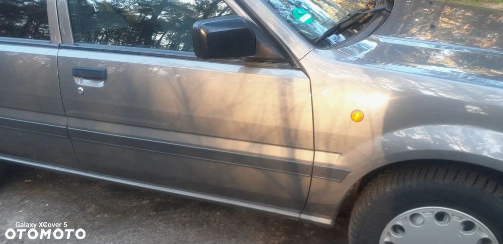 Nissan Sunny - 37