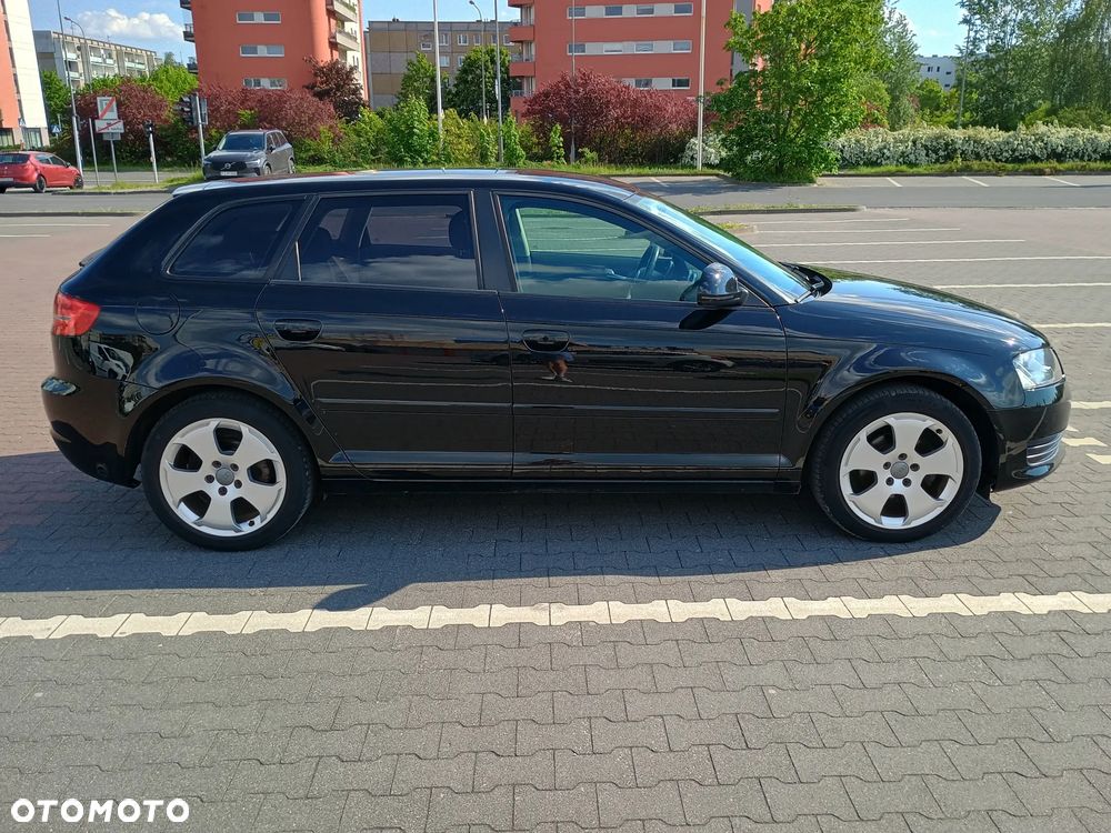 Audi A3 Sportback 1.6 Attraction - 2