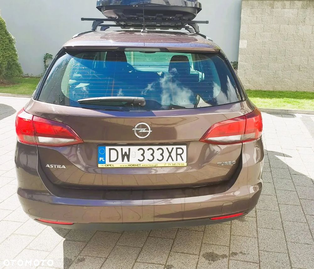 Opel Astra 1.4 T Elite - 11