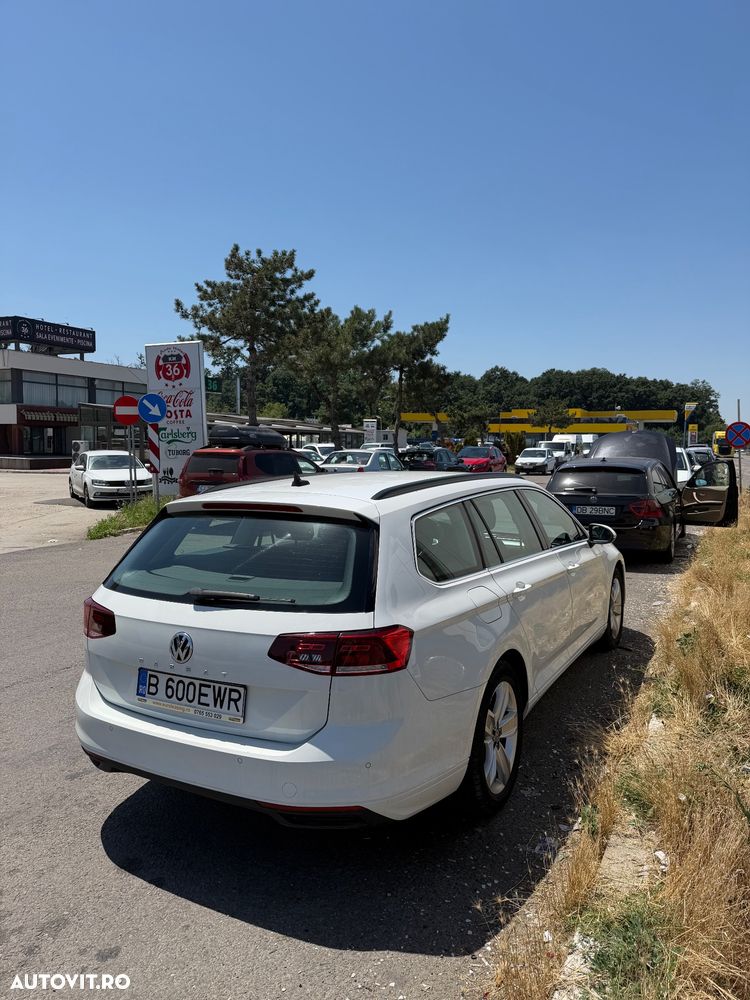 Volkswagen Passat - 4