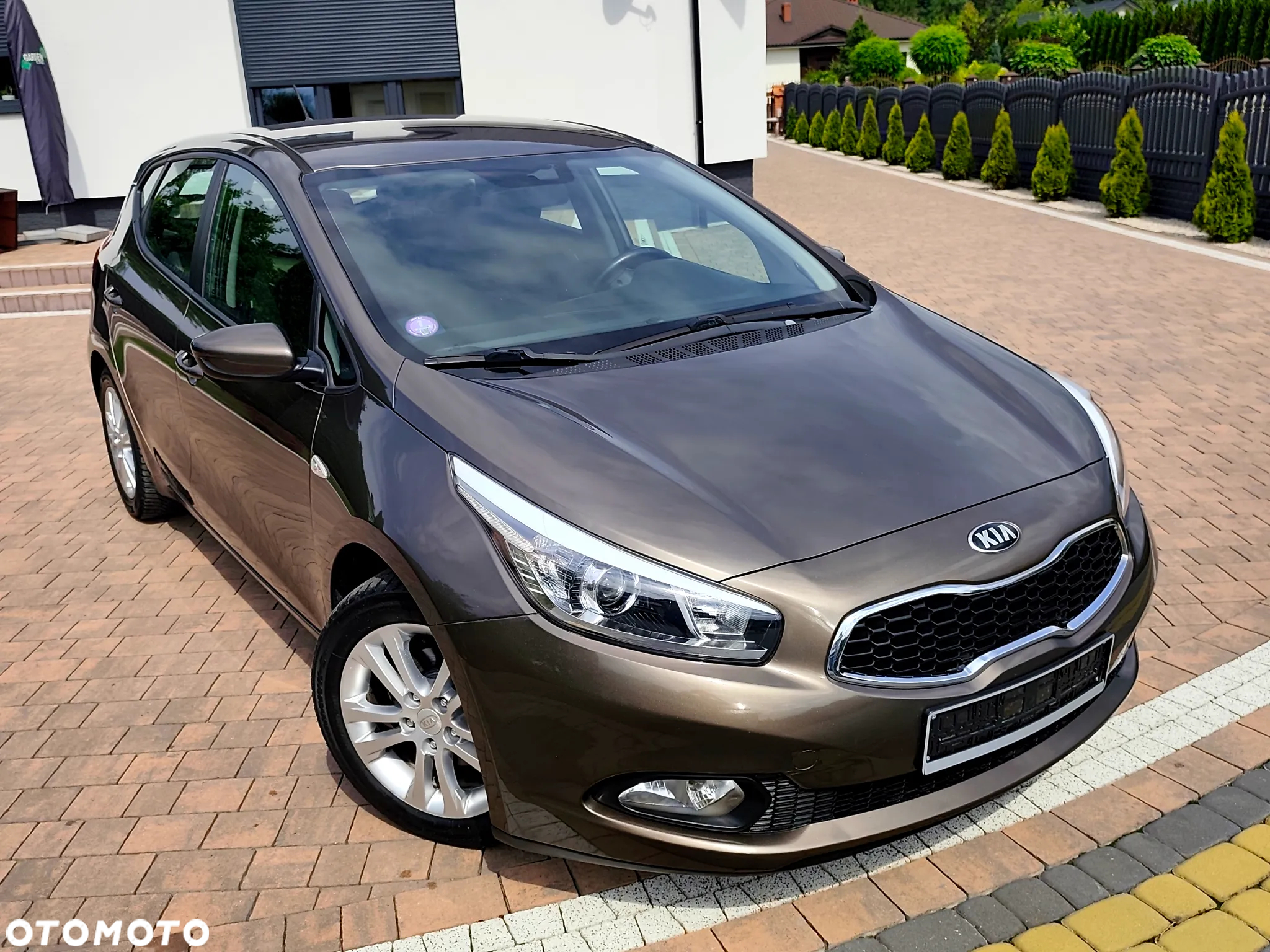 Kia Ceed - 13