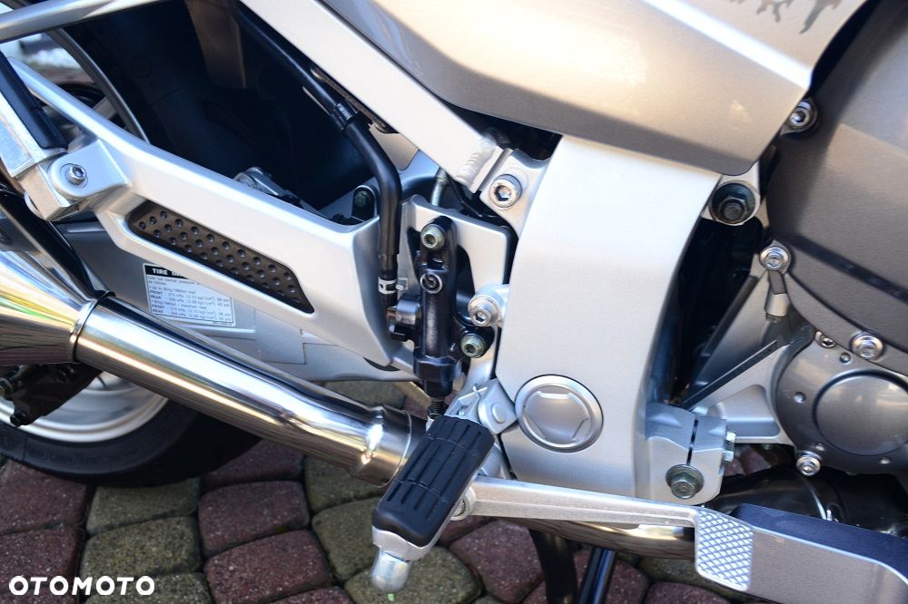Yamaha FJR - 18