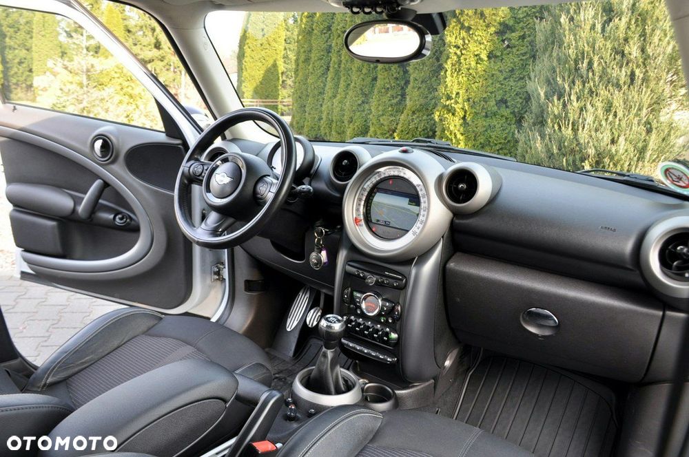 MINI Countryman - 25