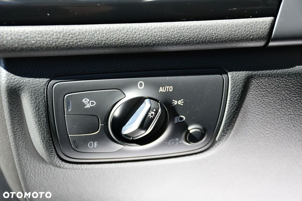 Audi A6 Avant 2.0 TDI Ultra - 24