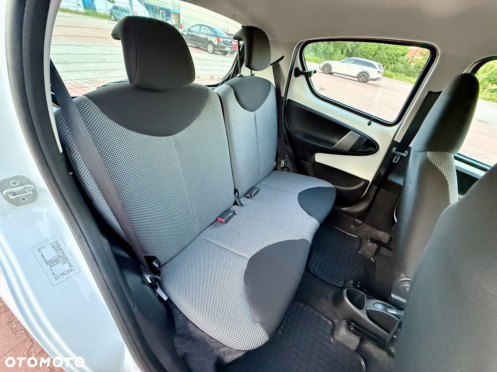 Toyota Aygo Multi Mode Connect - 19