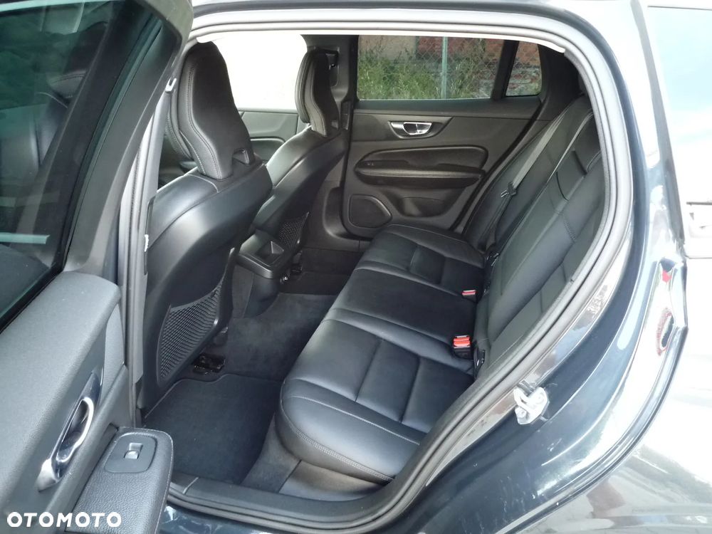 Volvo V60 D3 Geartronic Kinetic - 13