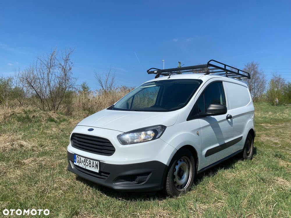 Ford Transit Courier - 2