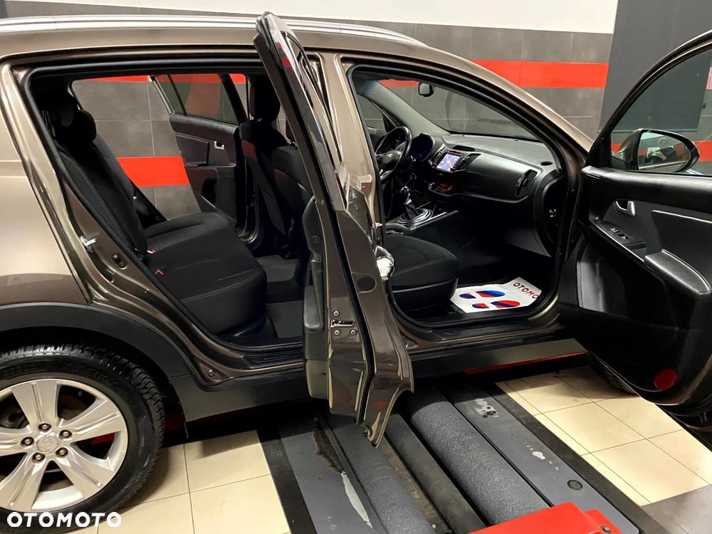 Kia Sportage 1.6 GDI Business Line M 2WD - 26