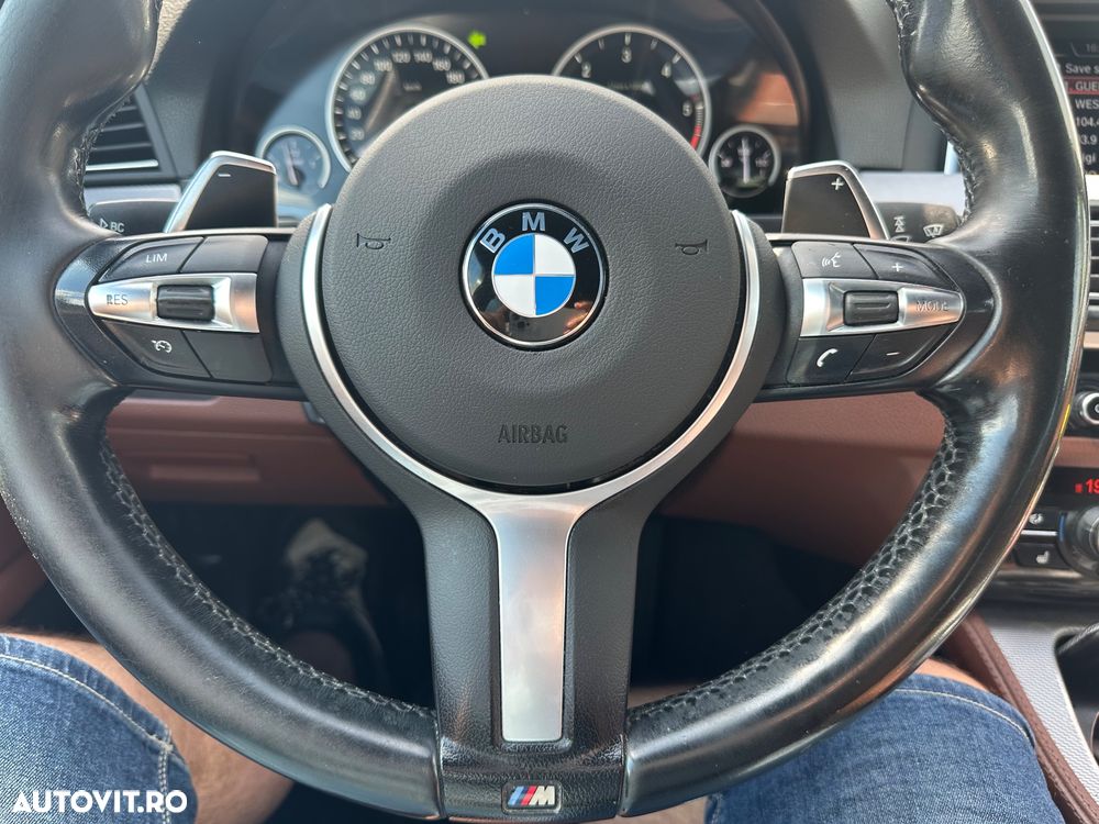 BMW Seria 5 530d xDrive - 28