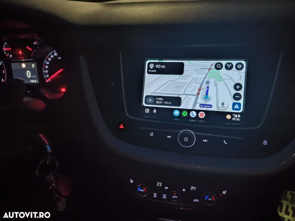 Opel Grandland X 1.2 Turbo START/STOP Aut. Design Line - 8