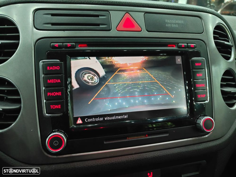 VW Tiguan 2.0 TDI Sport 4Motion - 15