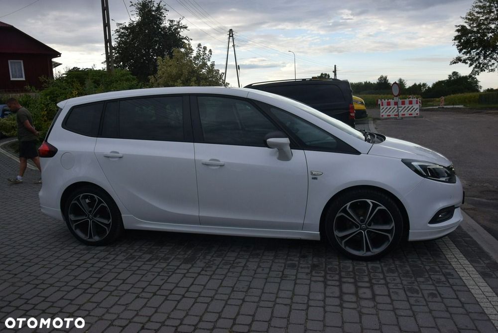 Opel Zafira 1.4 Turbo (ecoFLEX) Start/Stop ON - 12