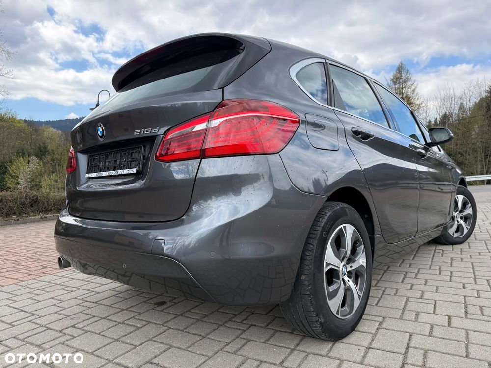 BMW Seria 2 216d - 5