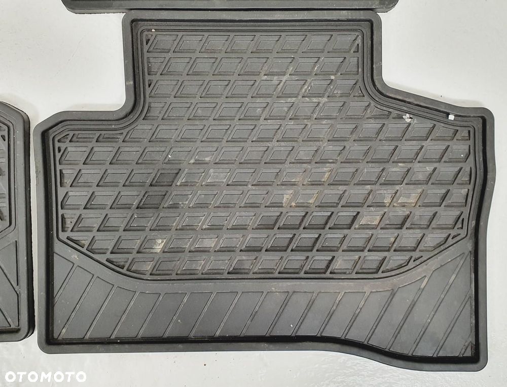 DYWAN WYCIERACZKI MERCEDES GLC W253 A2536805101 - 2