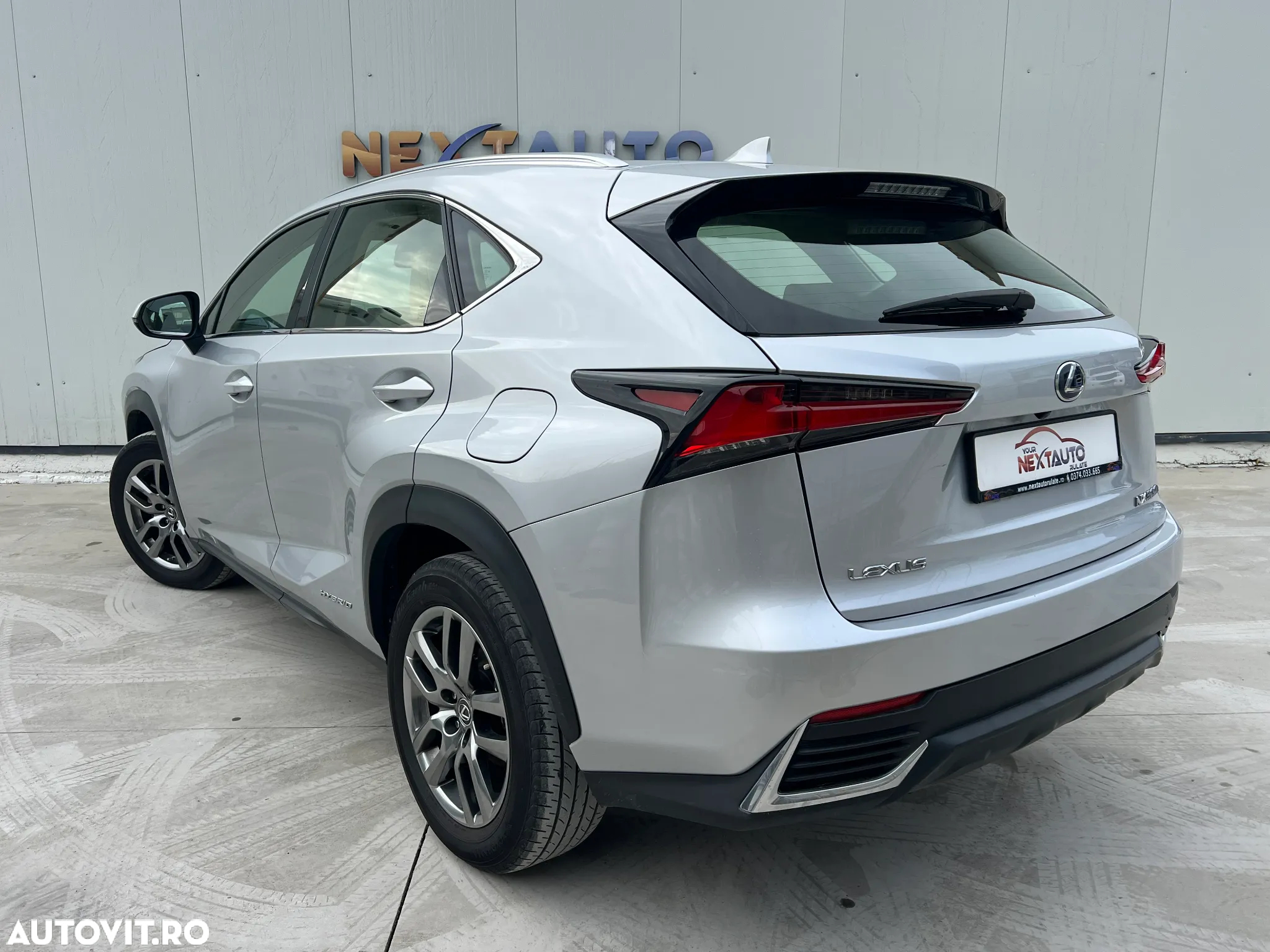 Lexus Seria NX - 4