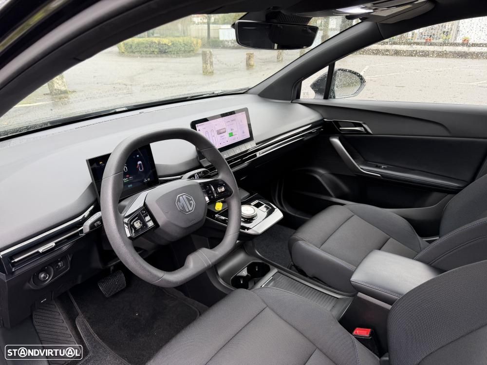 MG MG4 51 kWh Standard - 8