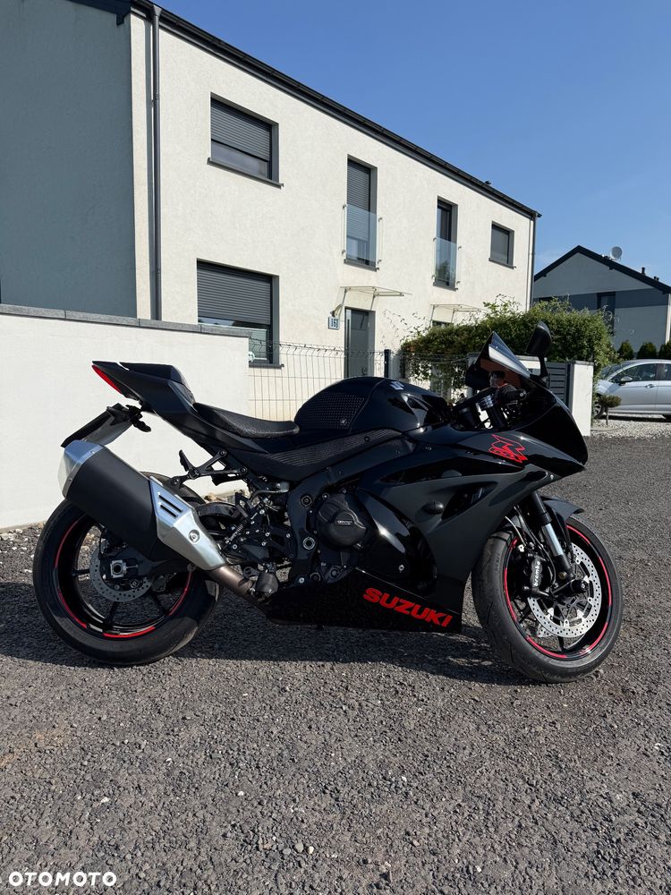 Suzuki GSX-R - 3