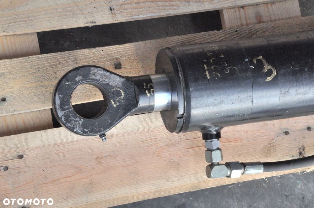 SIŁOWNIK HYDRAULICZNY MANITOU DŁ. 55 CM - 2