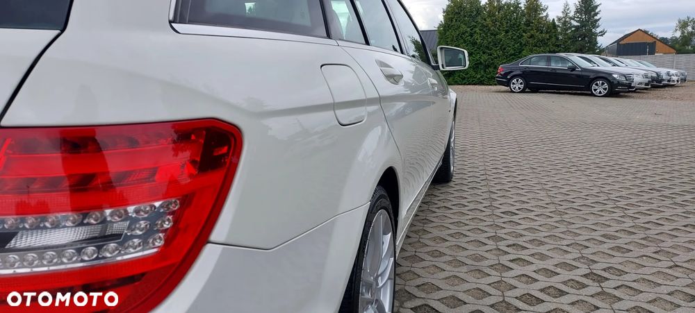 Mercedes-Benz Klasa C - 25