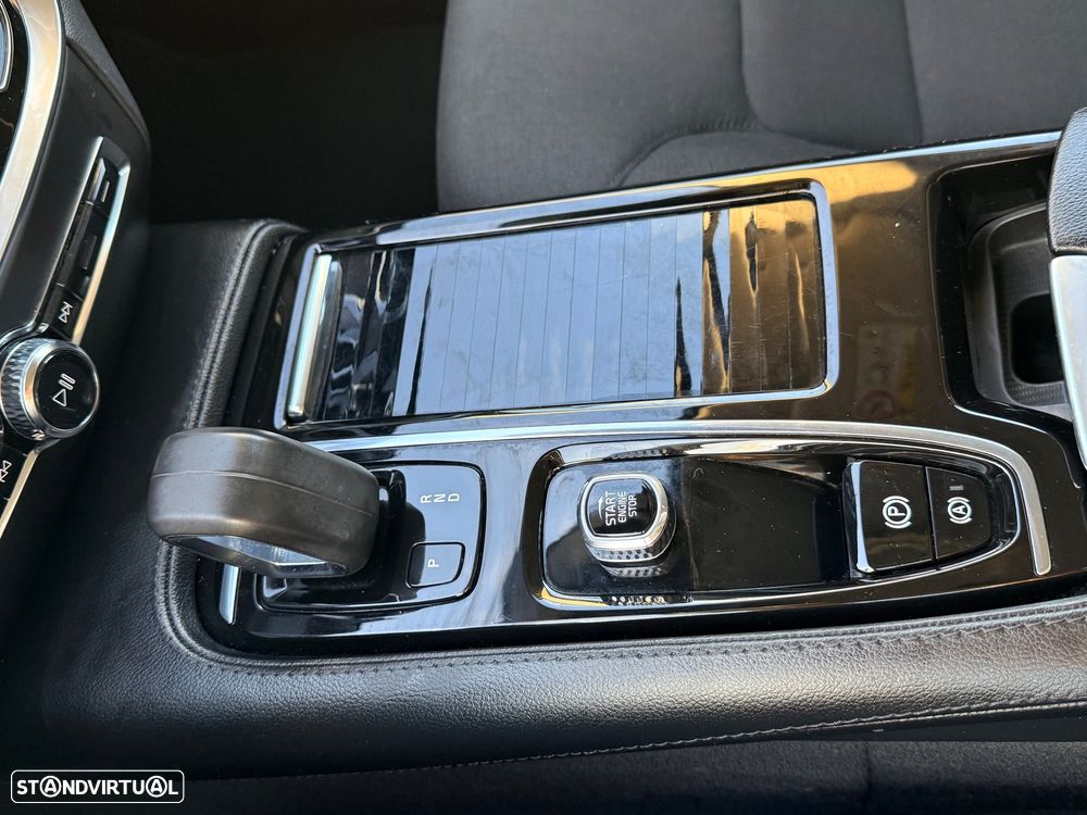 Volvo V60 2.0 T6 AWD TE Inscription - 25