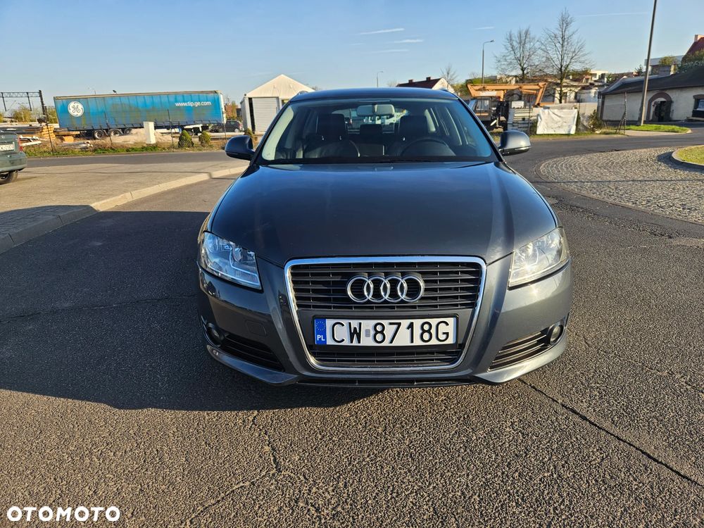 Audi A3 Sportback 1.6 TDI DPF Ambiente - 3