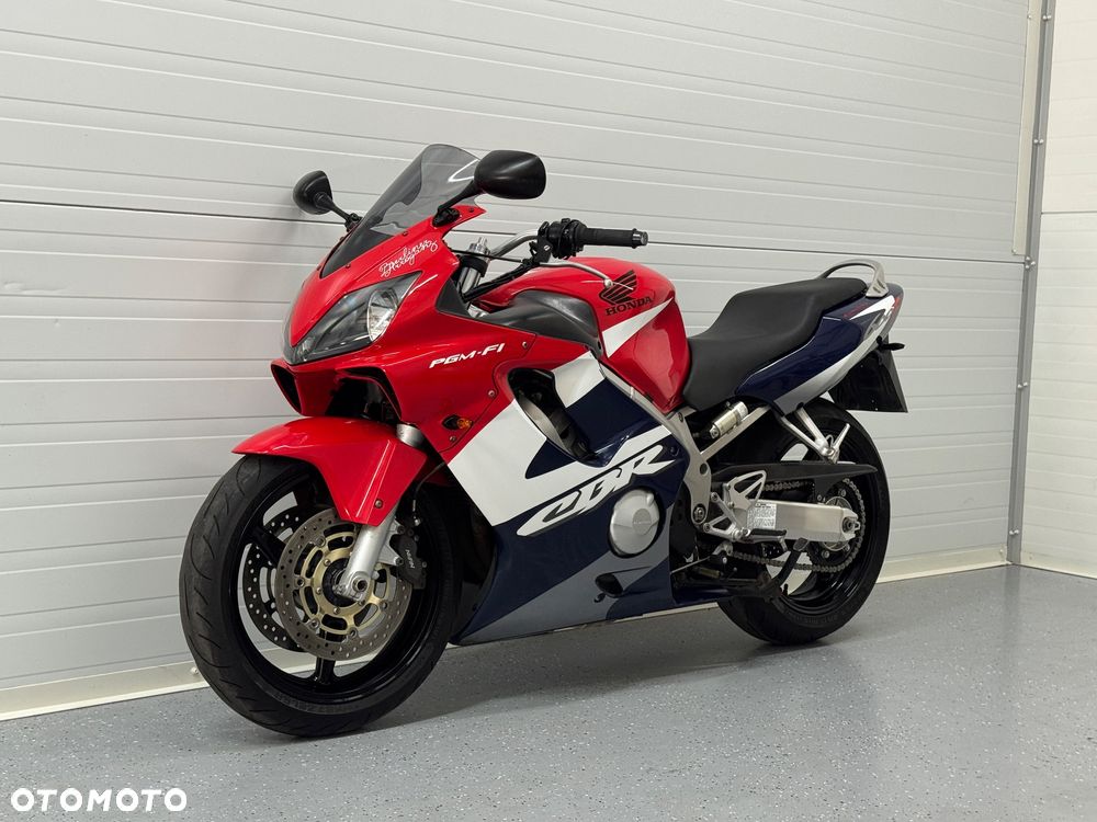 Honda CBR - 11