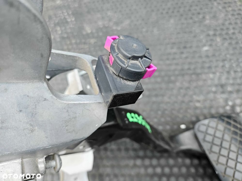 Pedal Hamulca 8K1721117 8K1723140B 4F0945459B Stelaz Automat Europa Czujnik Swiatla Stop AUDI A4 B8 - 10