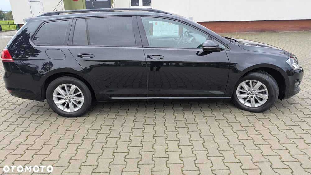 Volkswagen Golf VI 1.6 TDI Comfortline - 10
