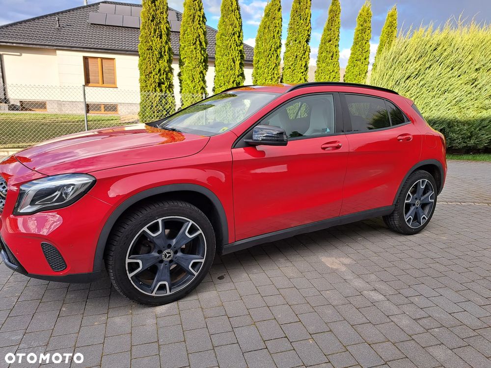 Mercedes-Benz GLA 180 d 7G-DCT Urban - 7