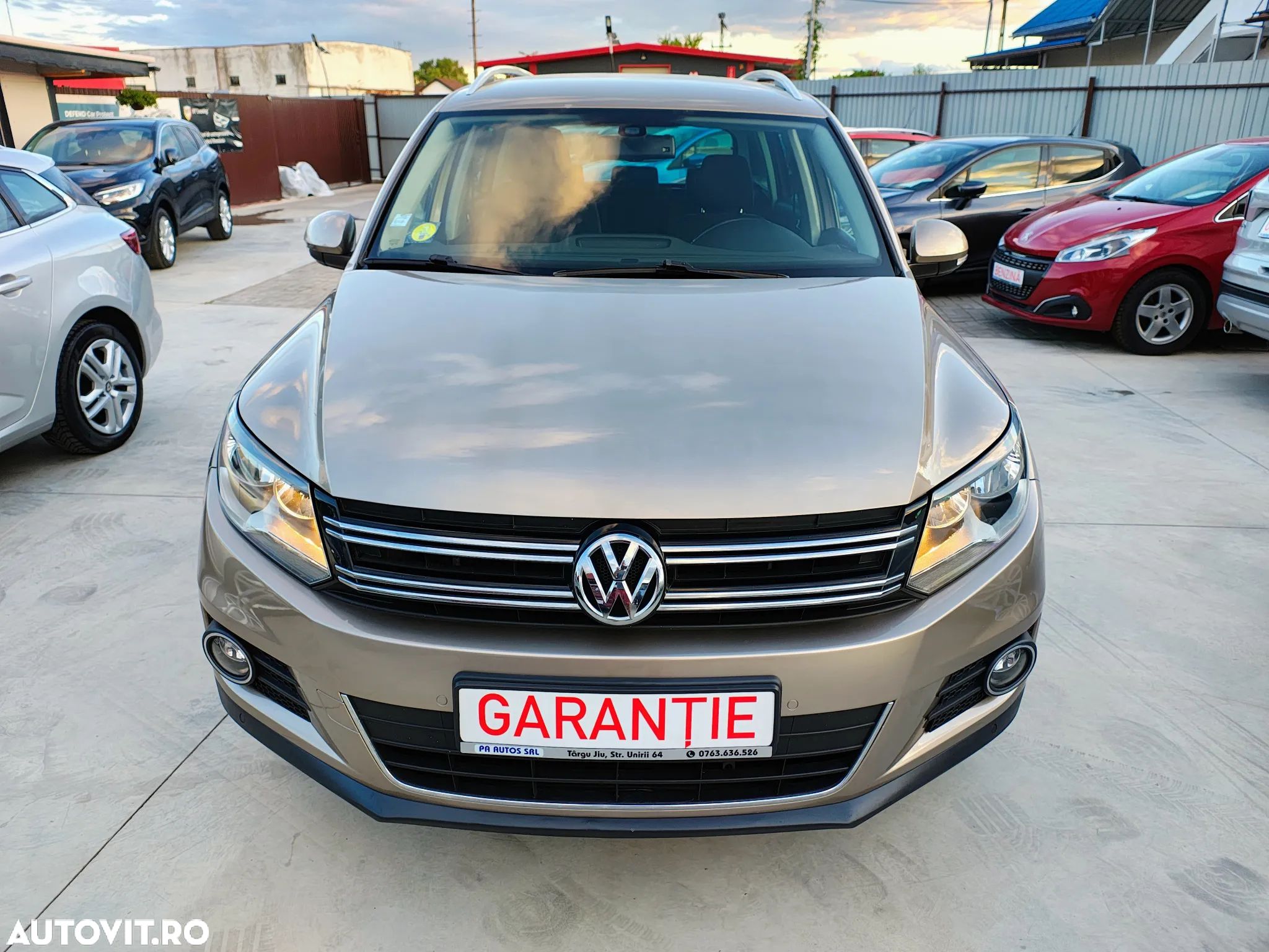 Volkswagen Tiguan 2.0 TDI DPF BlueMotion Technology Lounge Sport & Style - 19