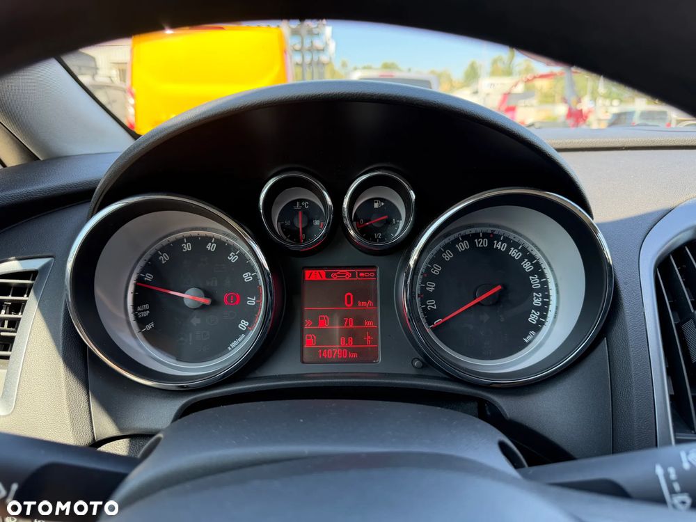 Opel Astra 1.6 - 11