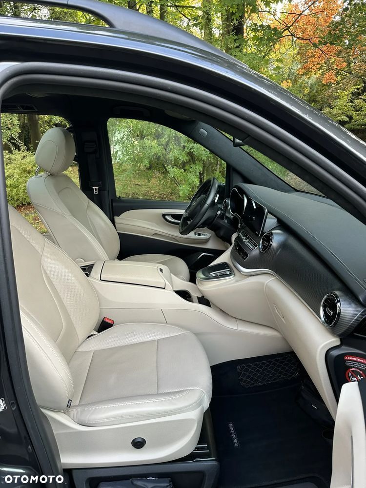 Mercedes-Benz Klasa V 300 d 4-Matic Exclusive 9G-Tronic (d³ugi) - 11