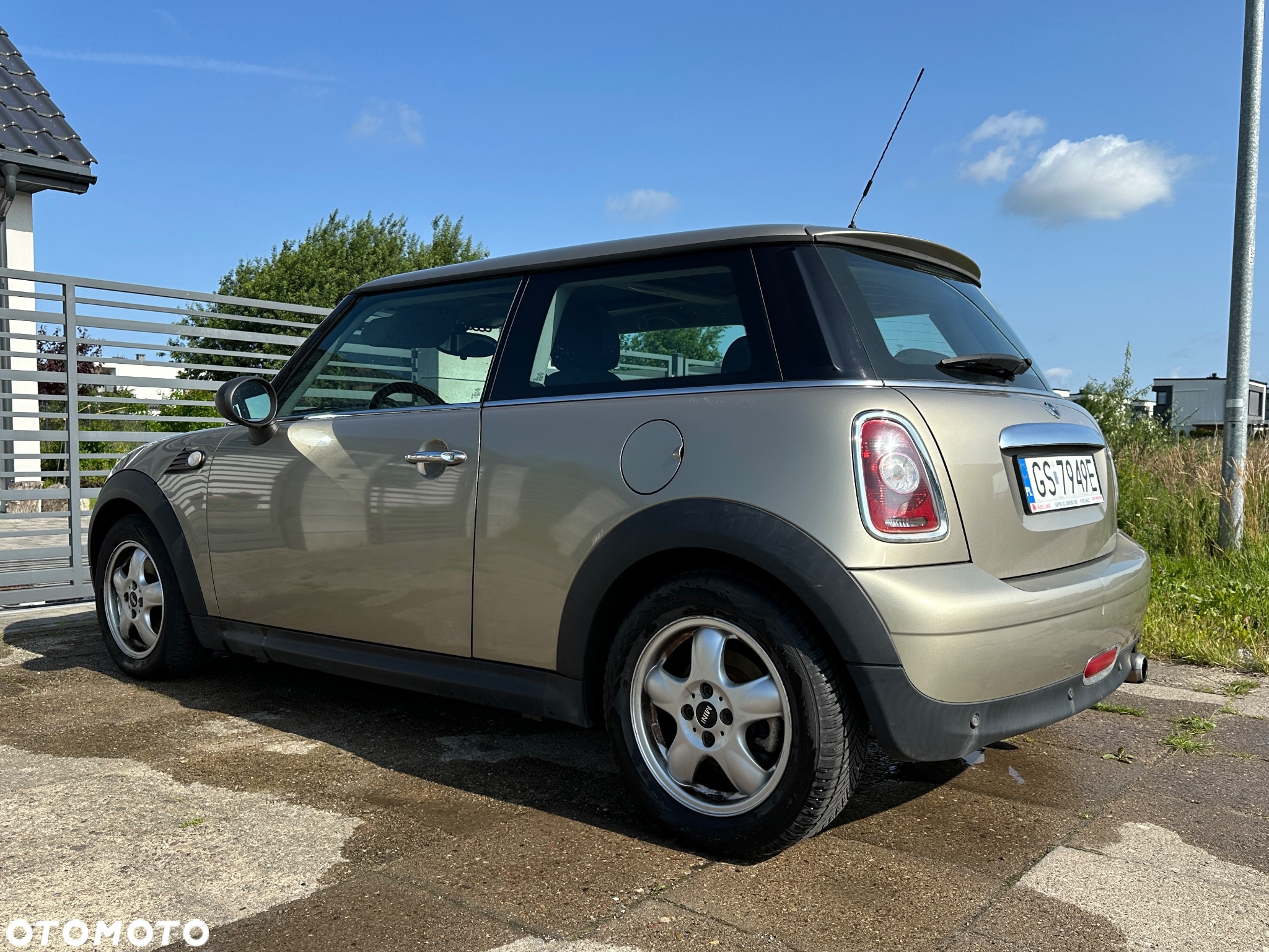 MINI ONE Standard - 5