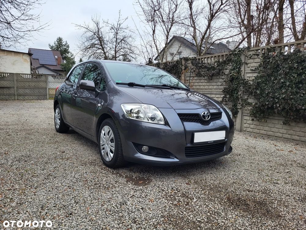 Toyota Auris 1.4 VVT-i - 1