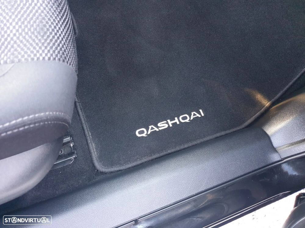 Nissan Qashqai 1.5 dCi N-Connecta 18 RS+PS - 24