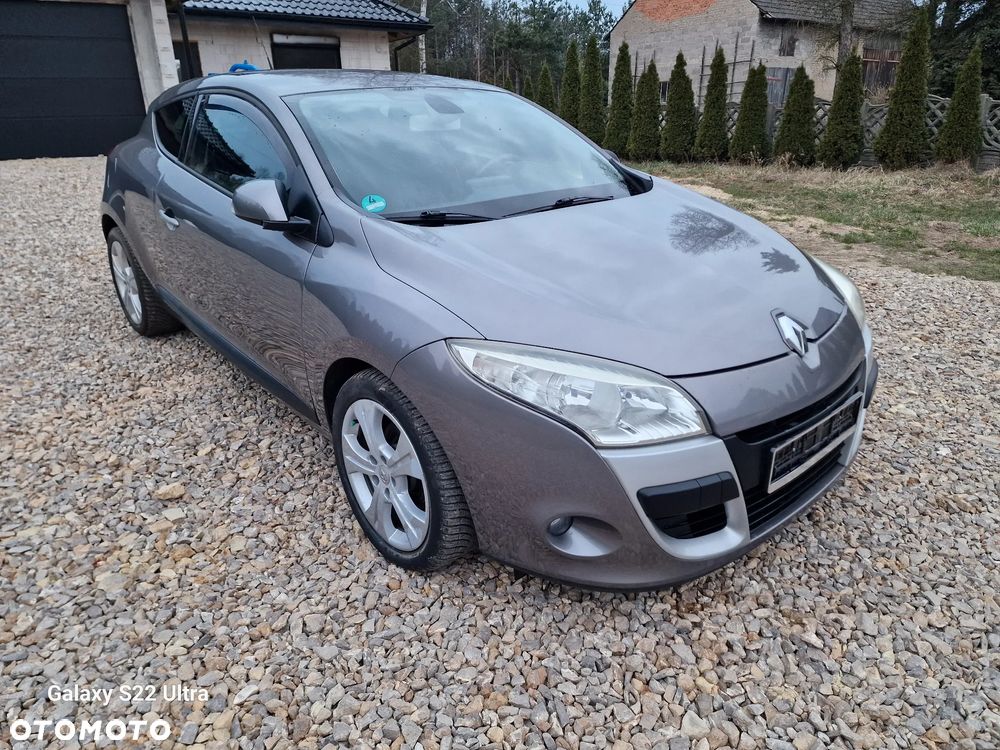 Renault Megane 2.0 16V Dynamique CVT - 9