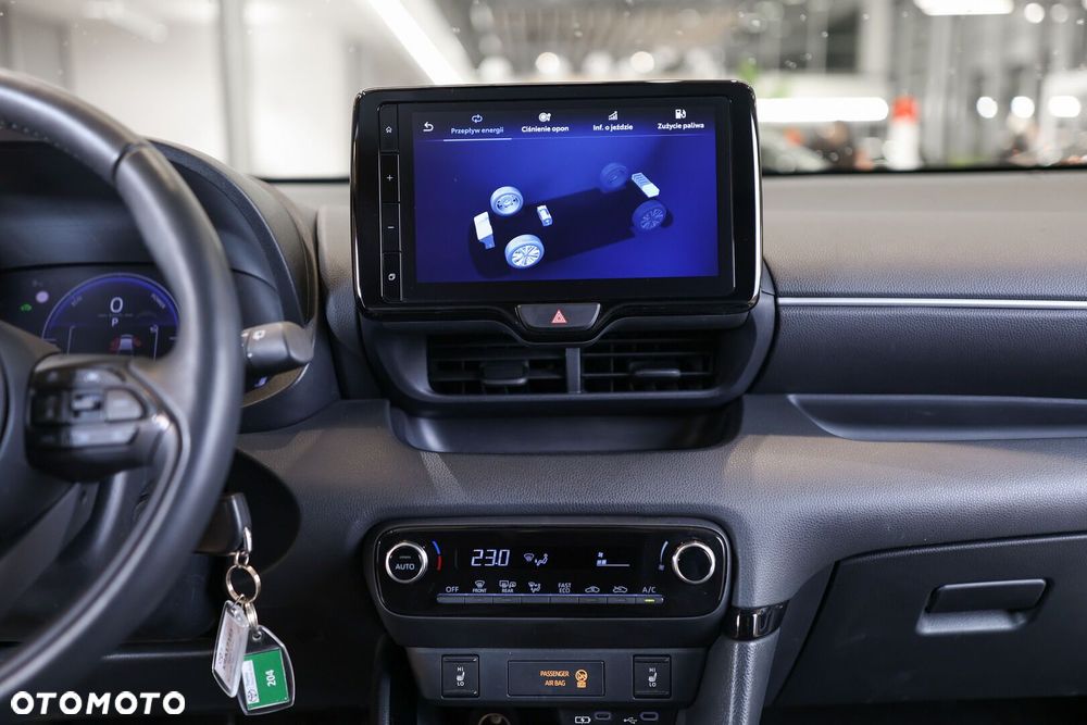 Toyota Yaris Hybrid 1.5 Style - 22