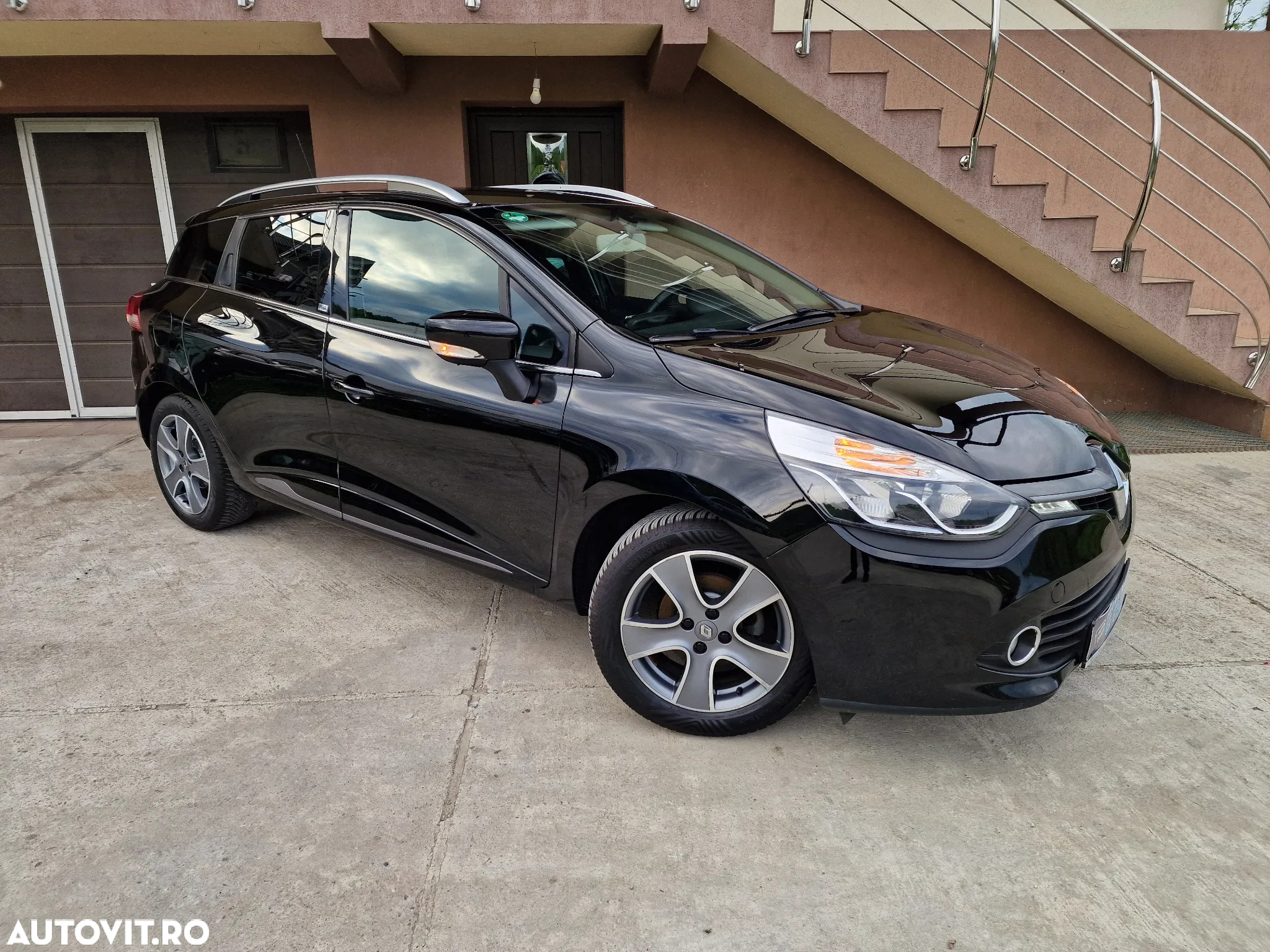 Renault Clio - 23