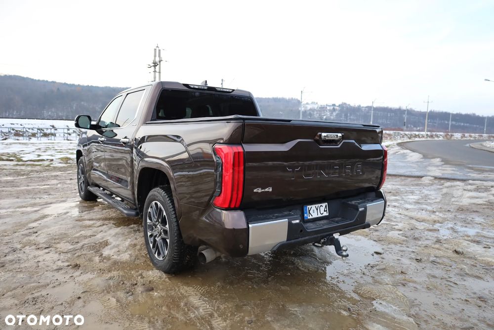 Toyota Tundra - 24